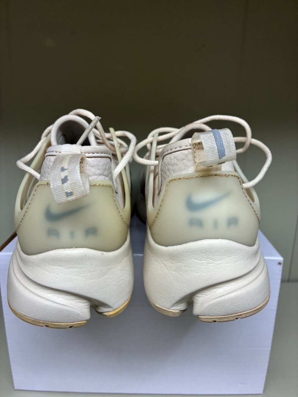 Nike Air Presto Premium Oatmeal Shoes Women's 10 Beige Running Athletic Sneakers - Picture 3 of 6